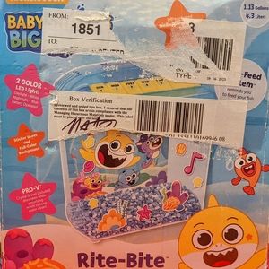 Baby Shark Educational Betta Tank